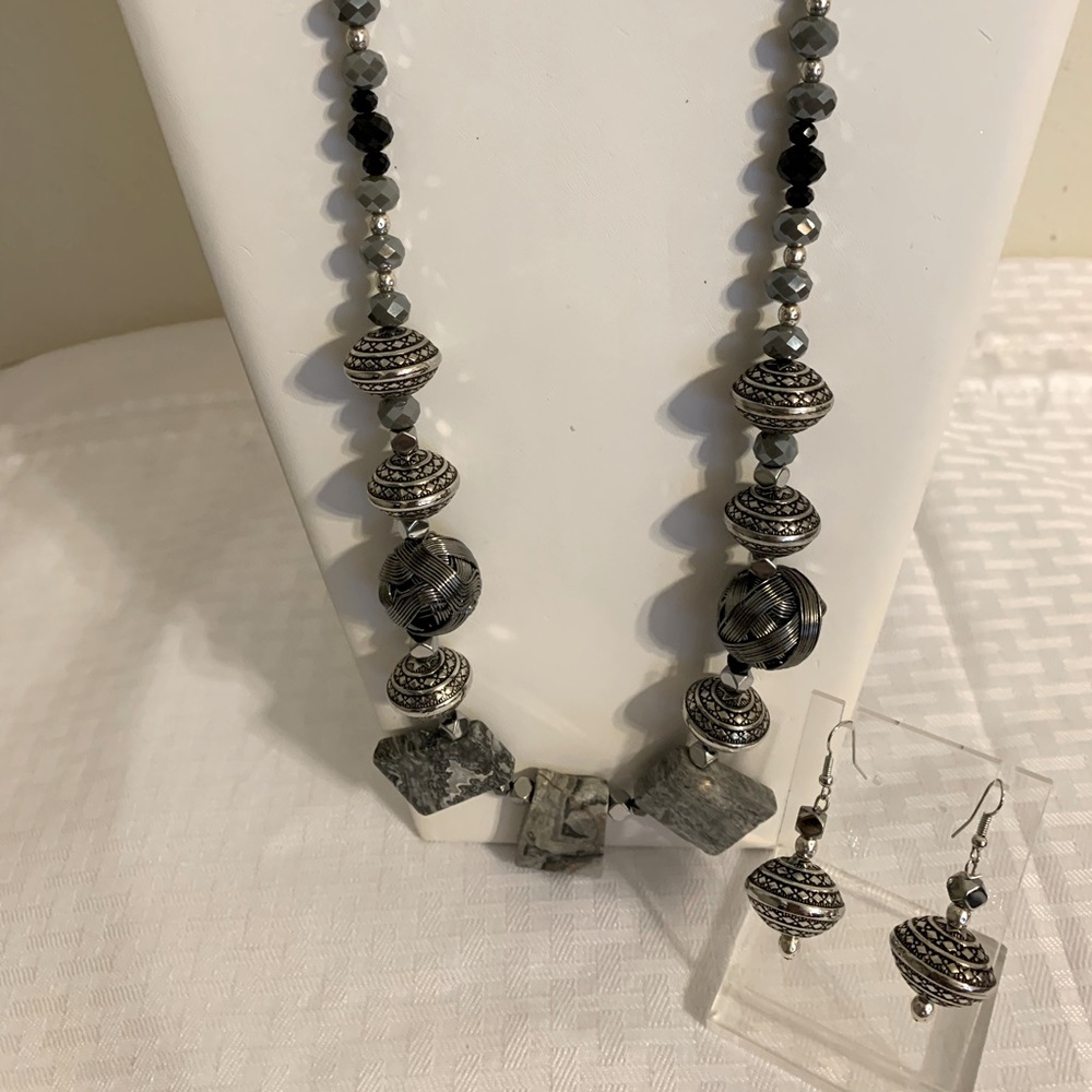 Gemstone necklace